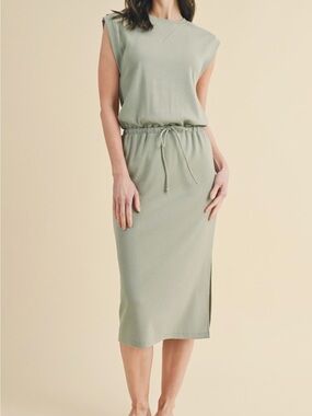 Wishlist Sleeveless Drawstring Midi Dress in Sage